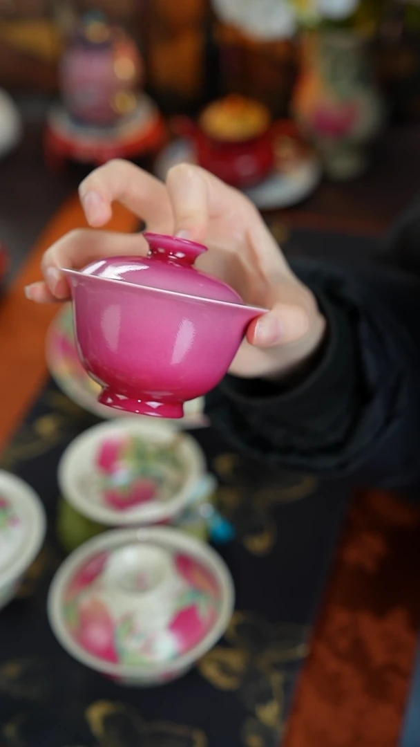 景德镇手工手绘雅圣粉彩盖碗