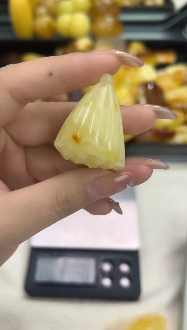 裸石琥珀未镶嵌琥珀蜜蜡吊坠