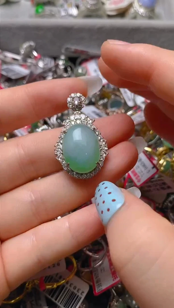 银S925镶嵌戒指翡翠百内无证书