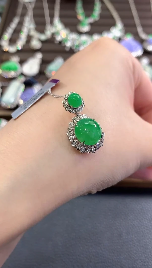 吊坠(不含链)18K金镶嵌翡翠g15多样性一件发货