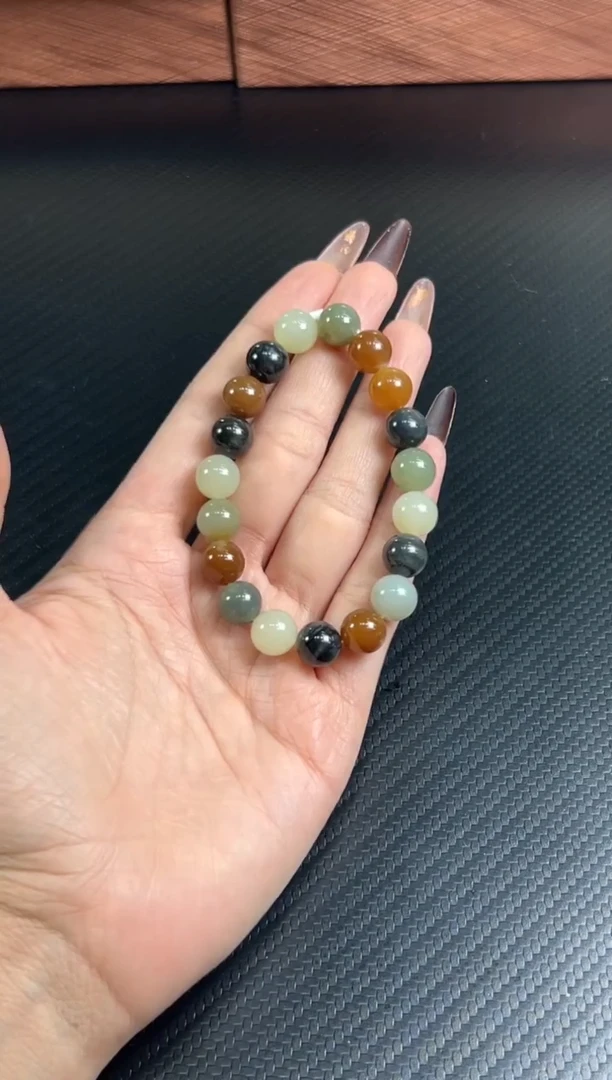 未镶嵌手串和田玉（糖玉）若羌微色差卡10