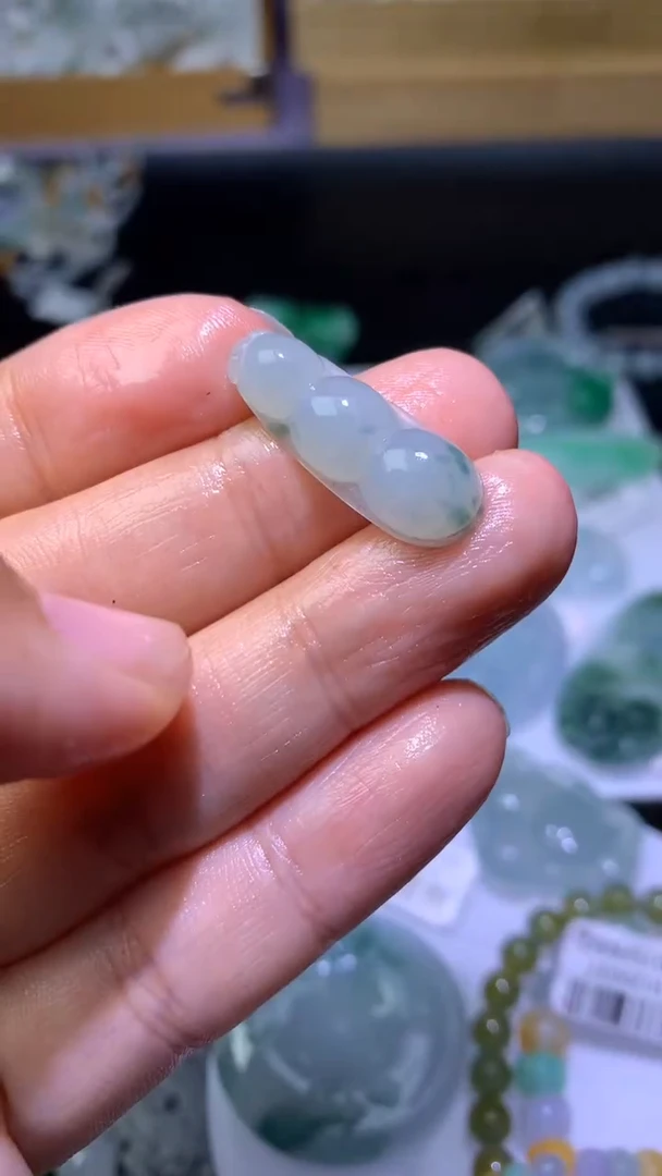 未镶嵌定制翡翠毛货