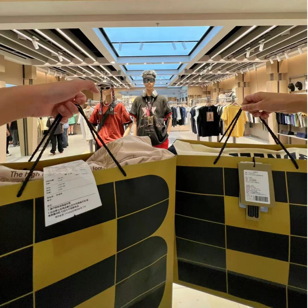 春夏时尚男女同款白蓝红骑士拼接百搭上衣夹克