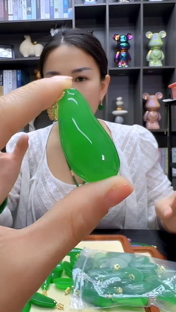 翡翠14K金镶嵌颈饰沉白diy劲饰