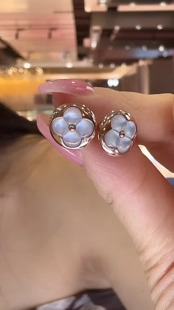 18K金镶嵌贝壳（贝母）耳钉耳钉