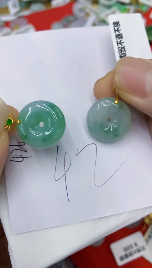 翡翠未镶嵌颈饰11111111111多样性发其一