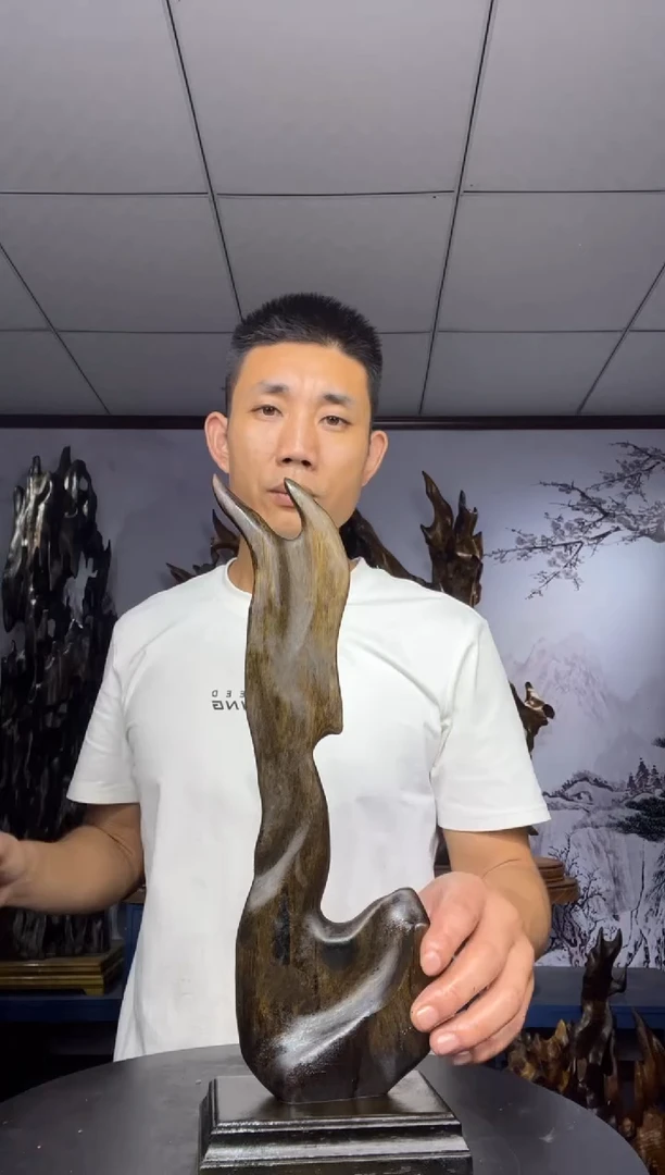 金丝楠木雕款新****嗣金丝楠木工艺品摆件