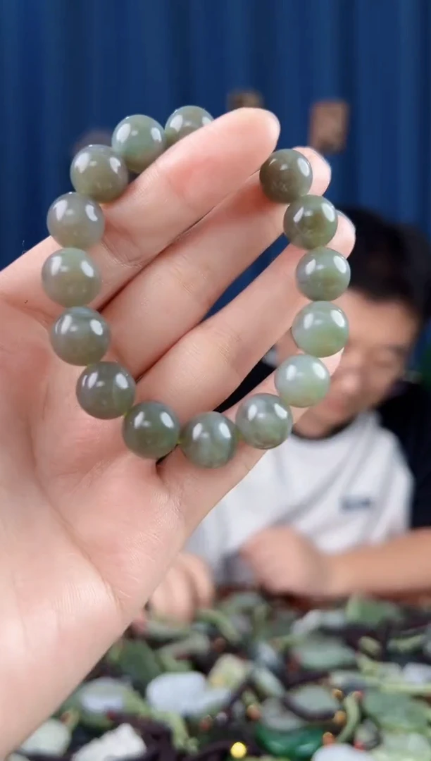 未镶嵌和田玉挂件拍一发一