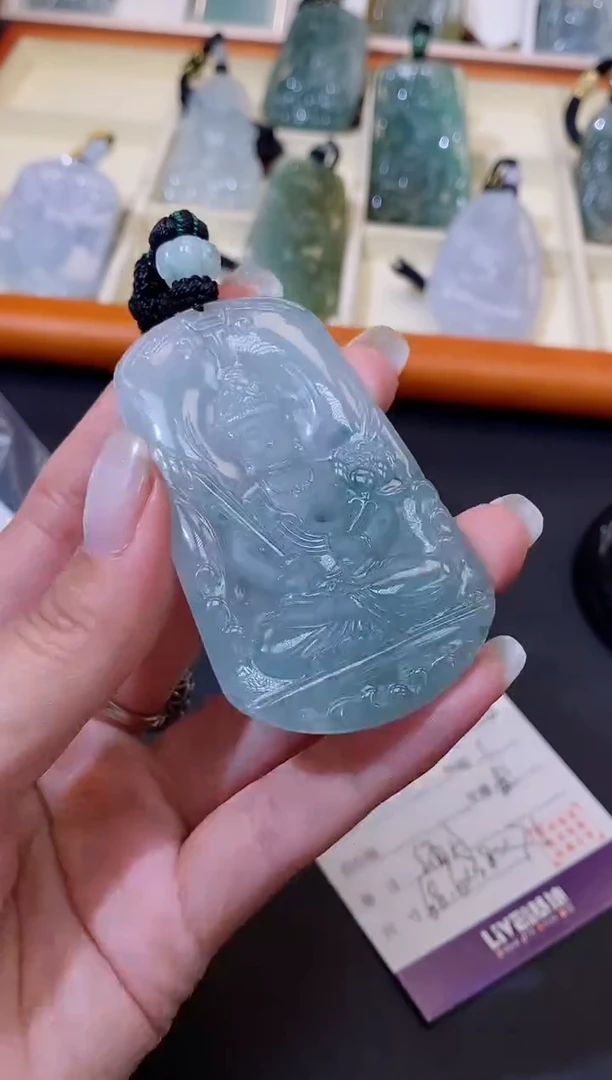 翡翠未镶嵌颈饰缅甸天然翡翠