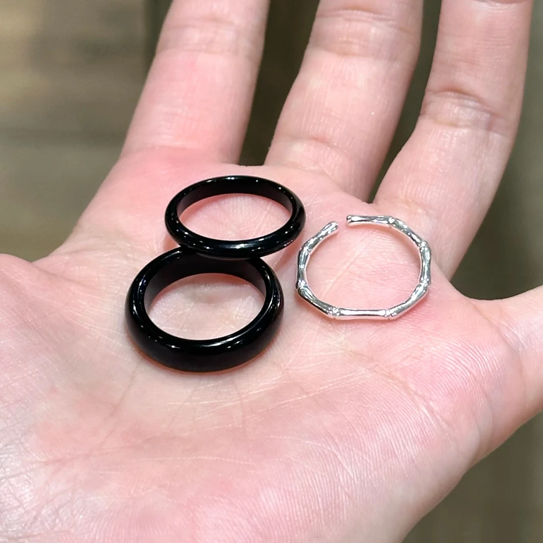 纯天然黑色玛瑙戒指乌鸡玉戒指女宝石戒指情侣款玉髓指环男送礼物