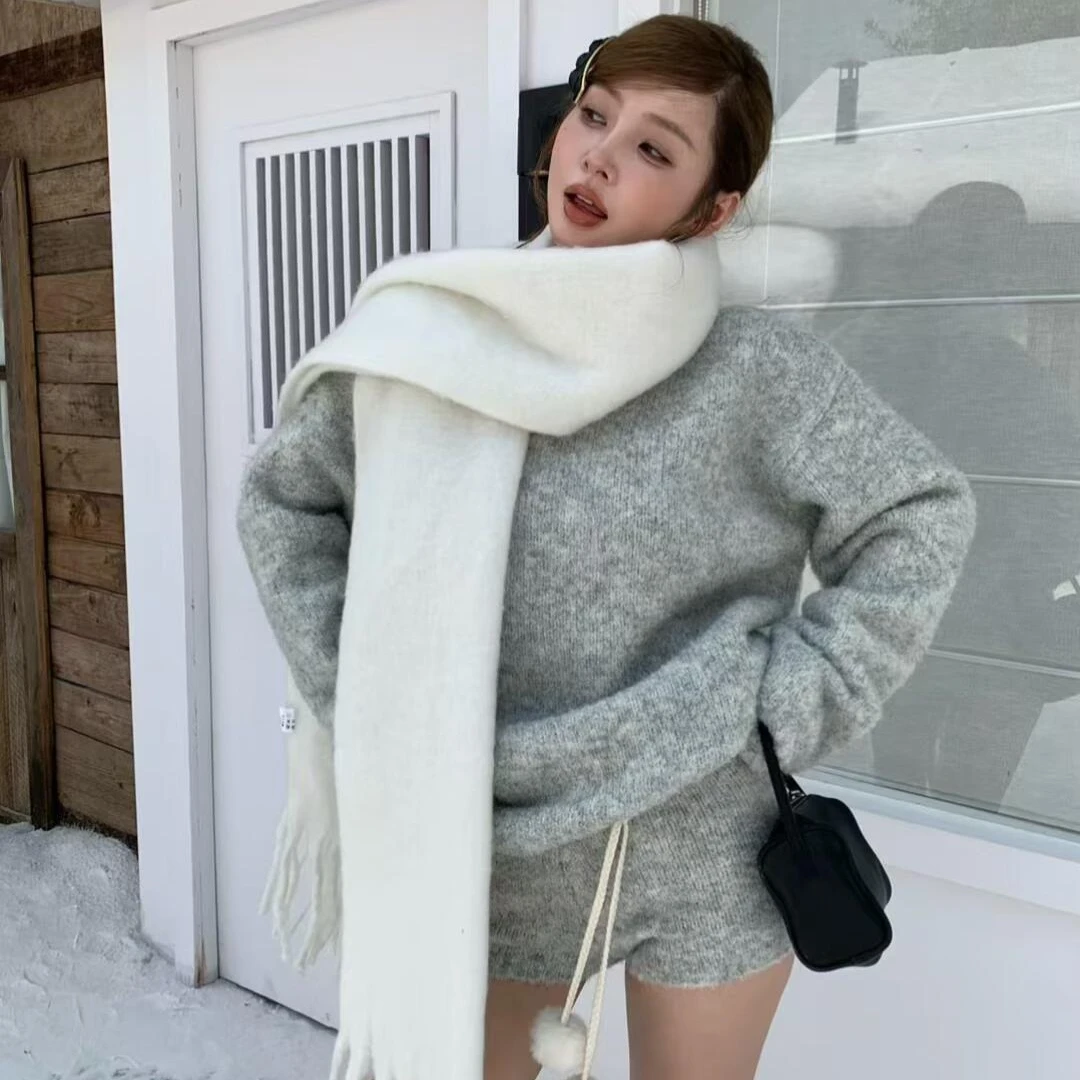 韩系chic秋季2025新款小众慵懒风宽松休闲毛衣+高腰针织短裤套装