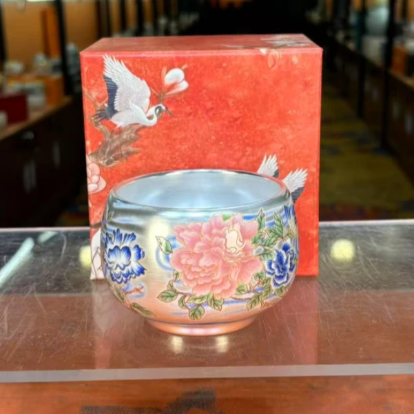 龙窑茶器   粉彩牡丹瓷胎包银主人杯-------------Z2482