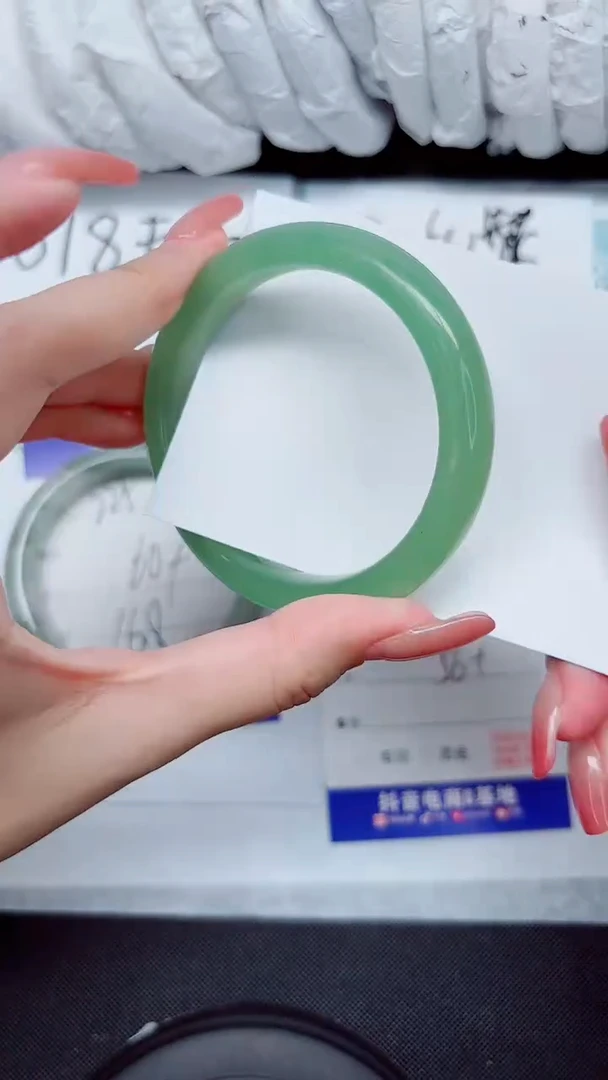 石英质玉手镯未镶嵌226-56