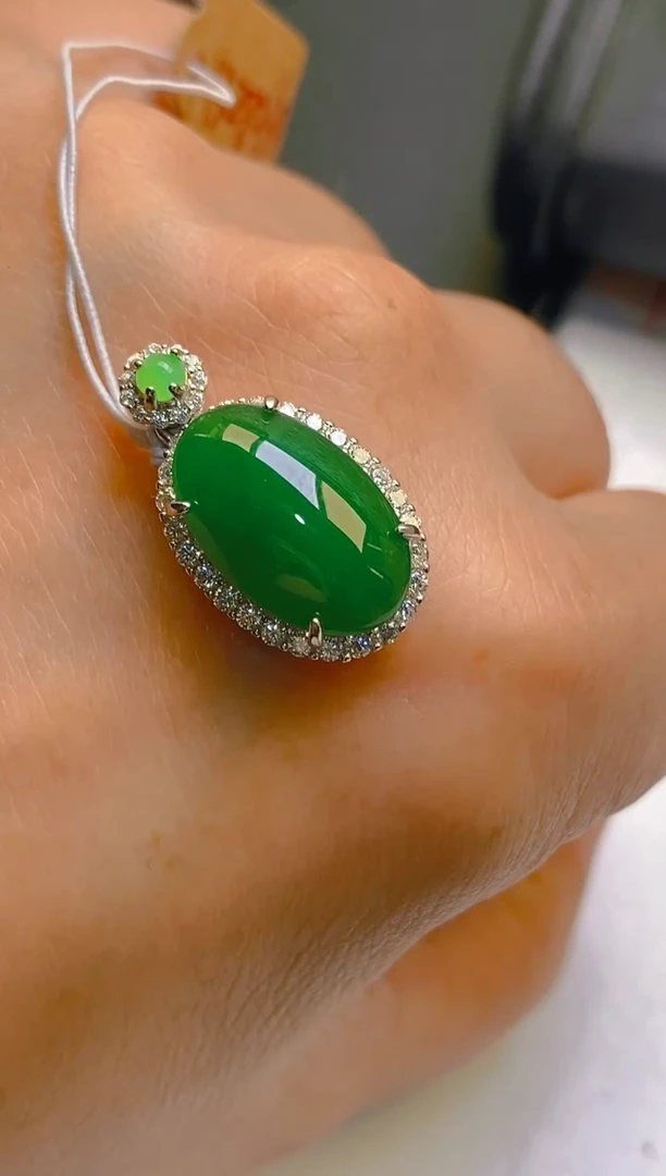 【闪购商品】翡翠耳饰银S925镶嵌天然A货翡翠1