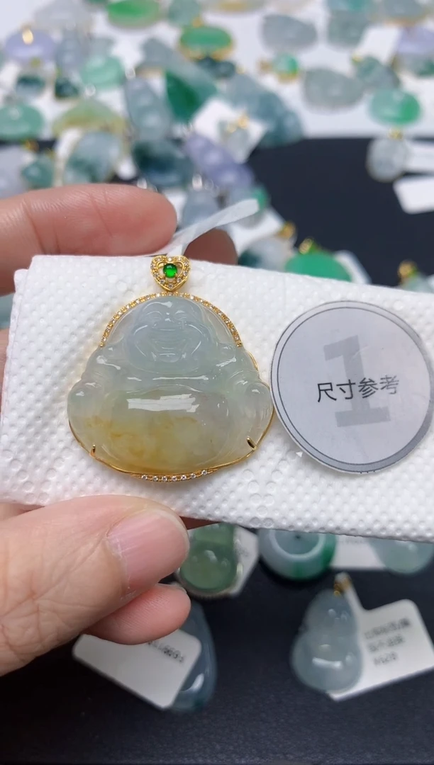 颈饰18K金镶嵌翡翠天然缅甸A货翡翠