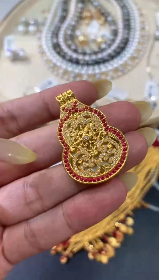 18K金吊坠(不含链)多样性发其一999