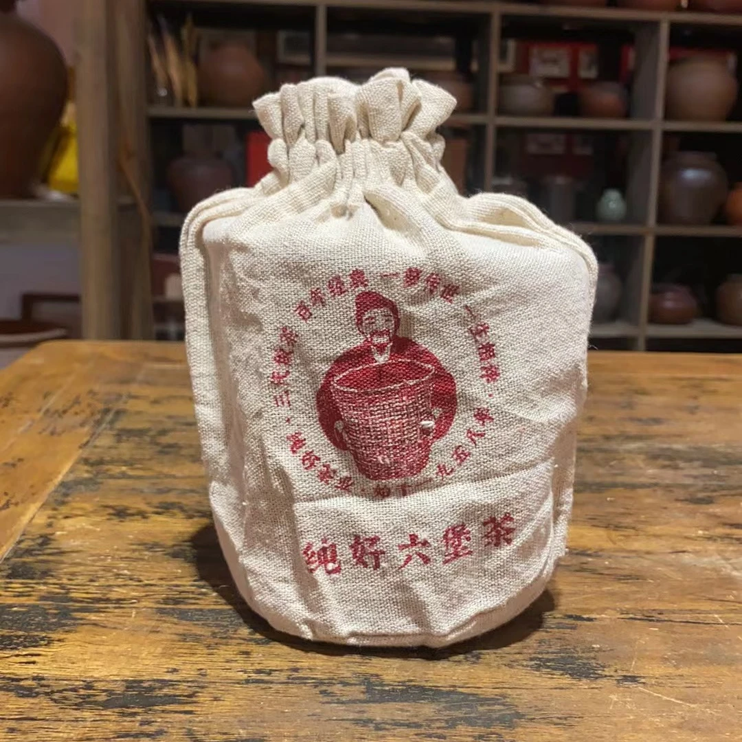 断货【龙龘龘】｜2019年 搭石瓢壶约 110ml   六堡茶 特级