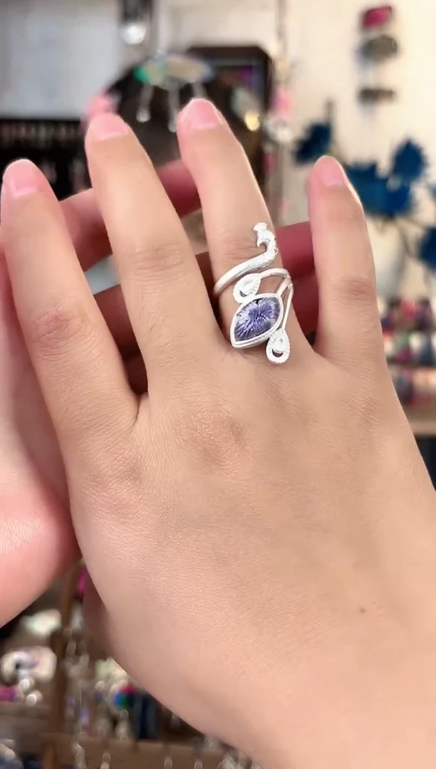 织绣彩云南阁非遗老绣饰品100