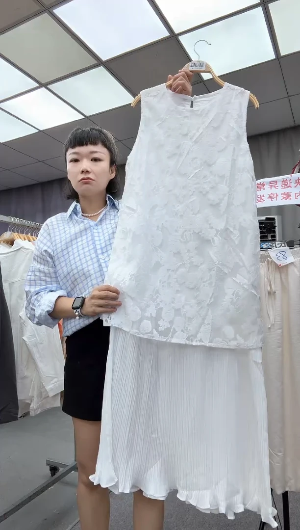 大哥家漂亮衣服漂亮颜色