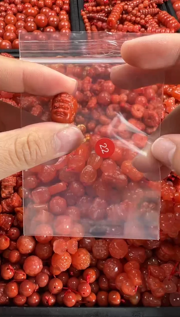 【闪购商品】南红玛瑙颈饰未镶嵌1