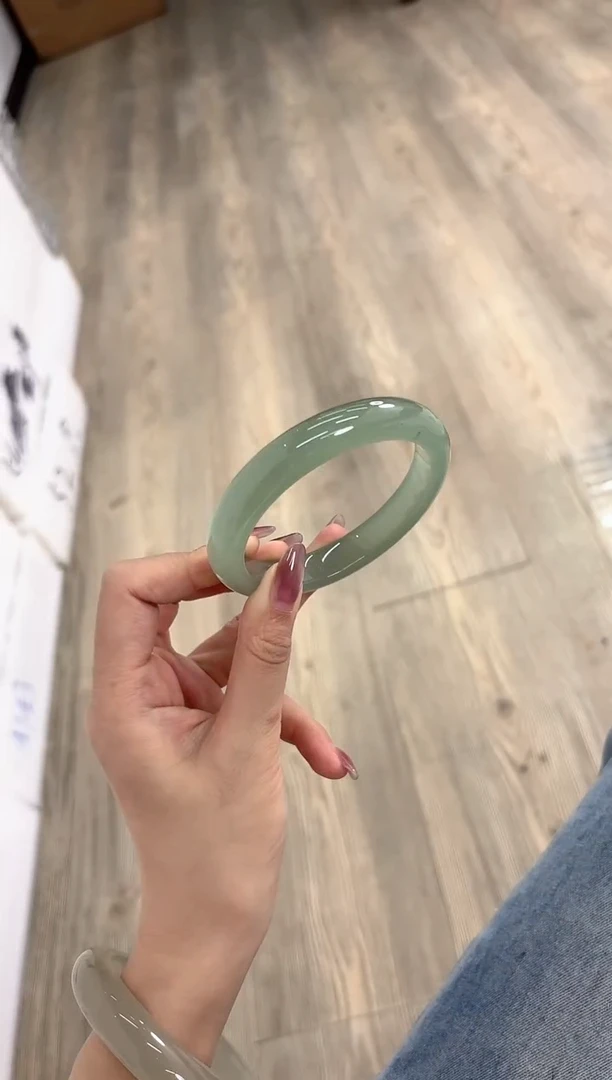 未镶嵌手镯石英质玉24-64D
