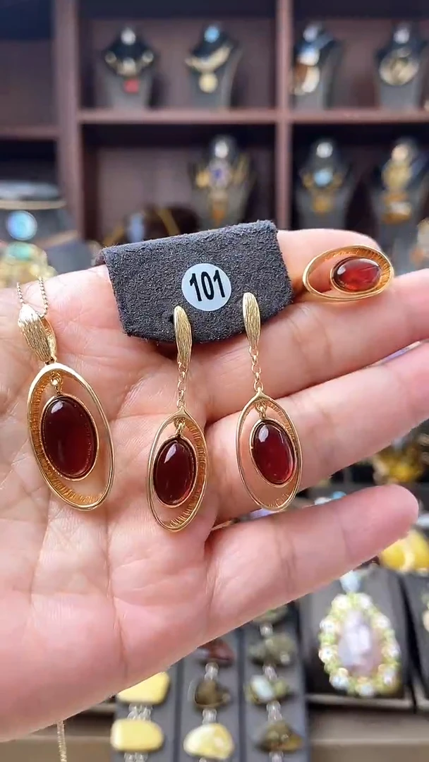 【闪购商品】琥珀颈饰银S925镶嵌套装