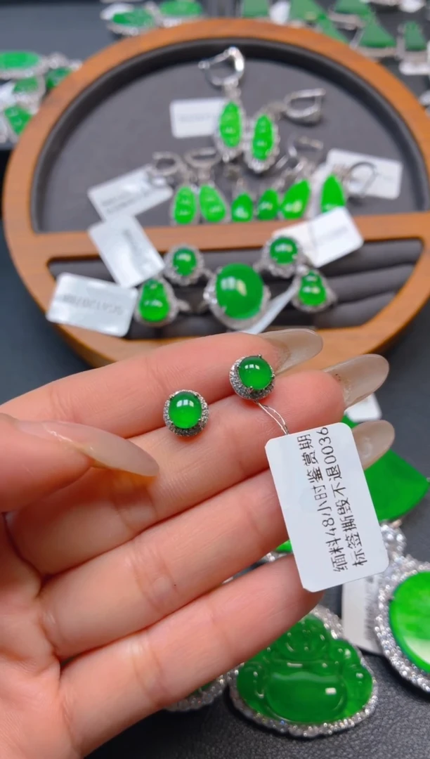 吊坠(不含链)银S925镶嵌翡翠1