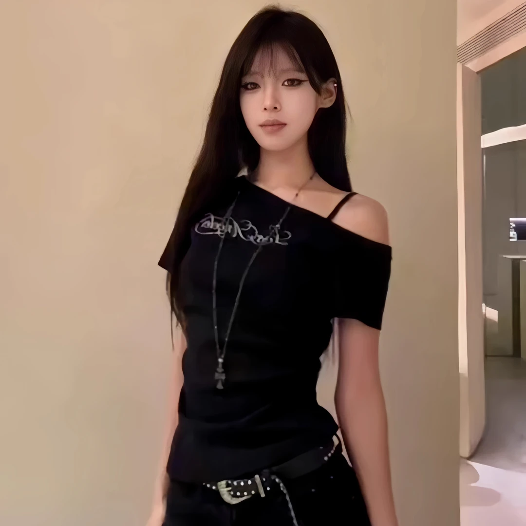 美式复古斜肩短袖女夏季字母印花抽褶修身显瘦t恤辣妹露肩上衣ins