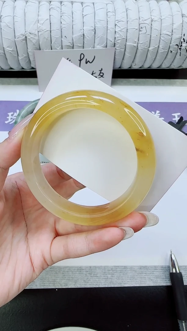 未镶嵌手镯石英质玉258/57.5