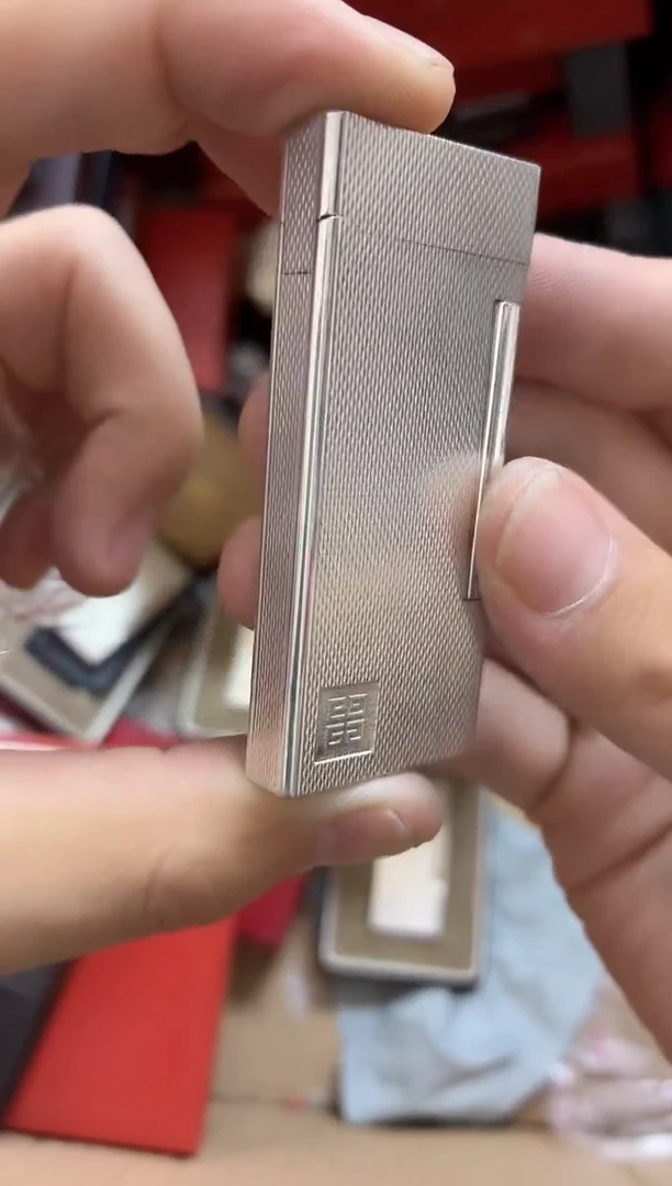 纪2000银麦穗打火机