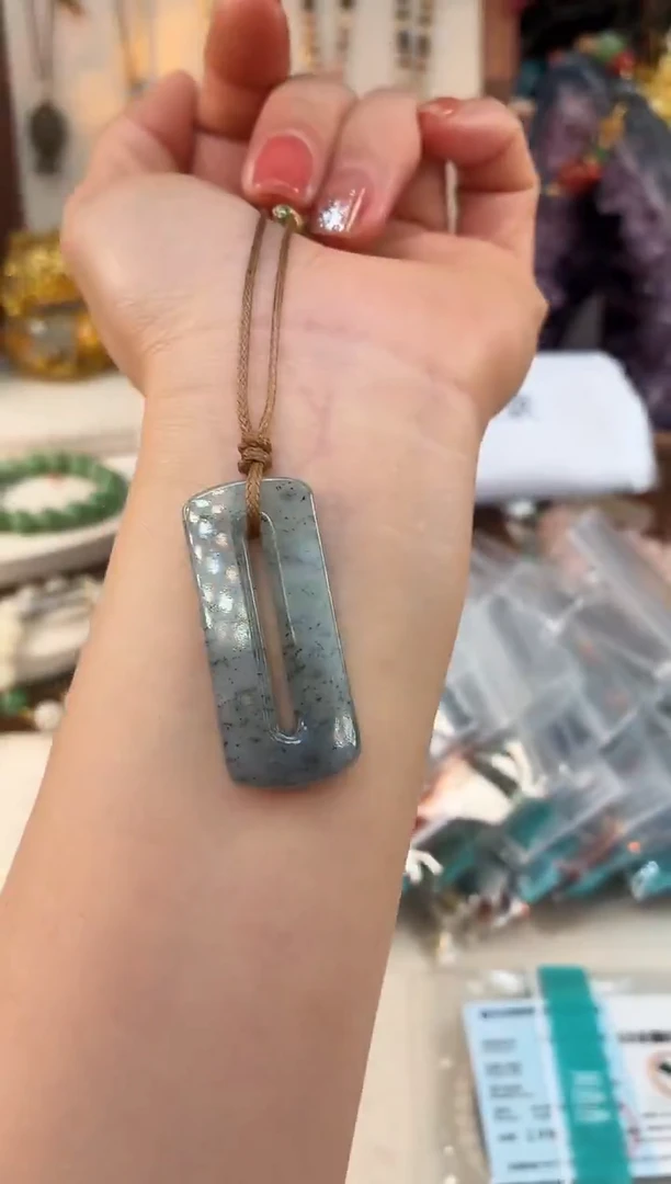 未镶嵌和田玉吊坠@@B921D019622