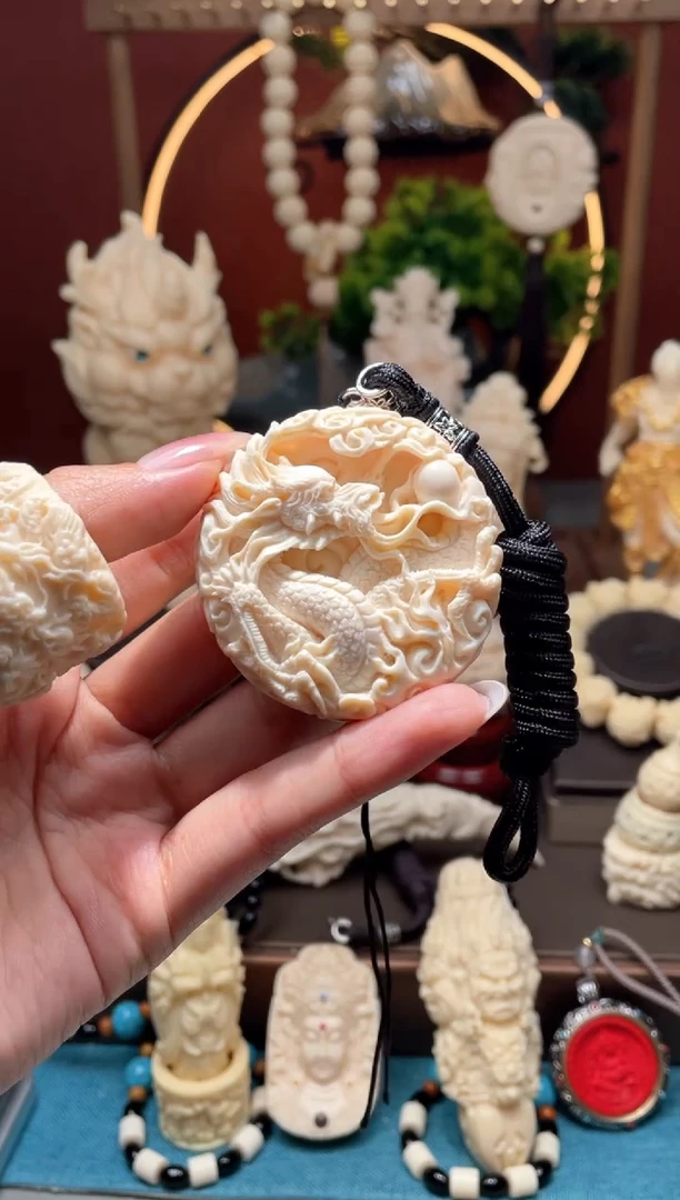 【闪购商品】菩提根/象牙果吊坠【重工版】龙凤呈祥