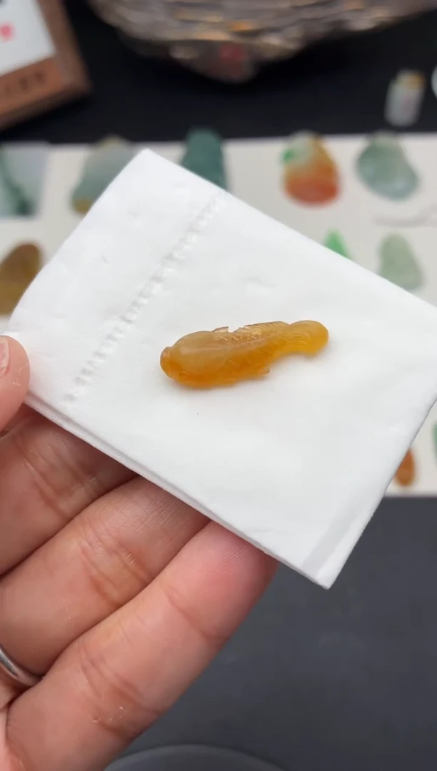 未镶嵌定制翡翠