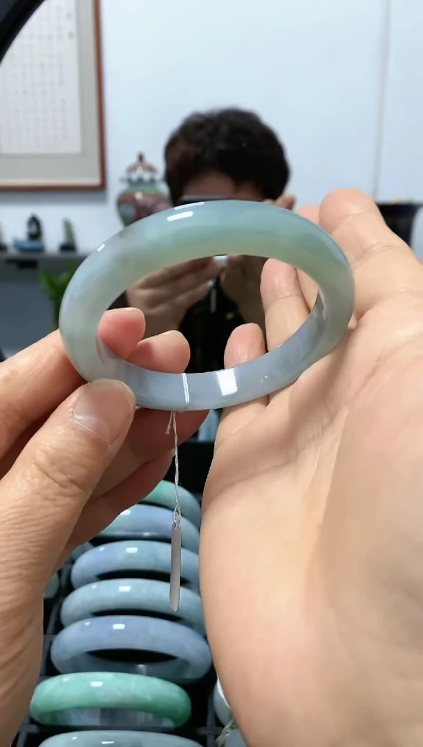 【闪购商品】翡翠手镯未镶嵌手镯57.2