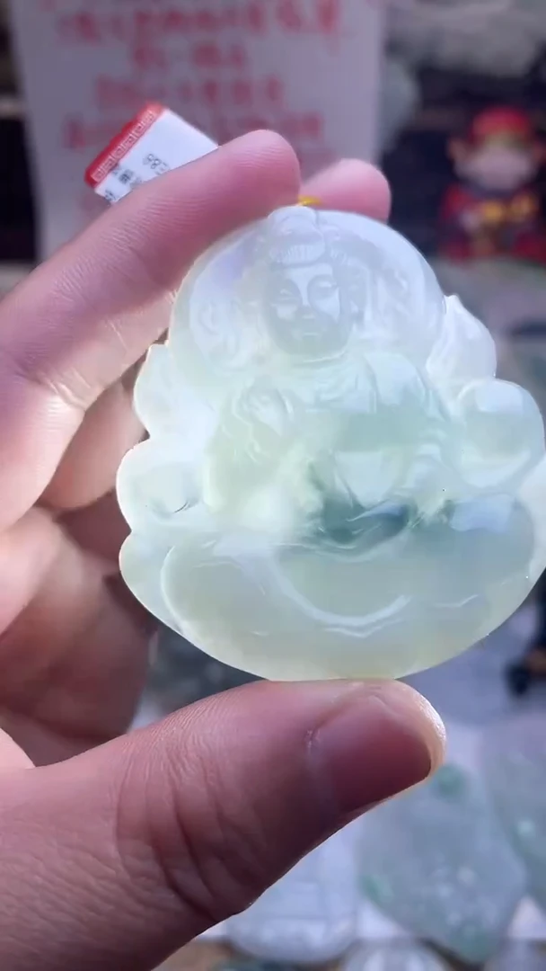 颈饰未镶嵌翡翠观音