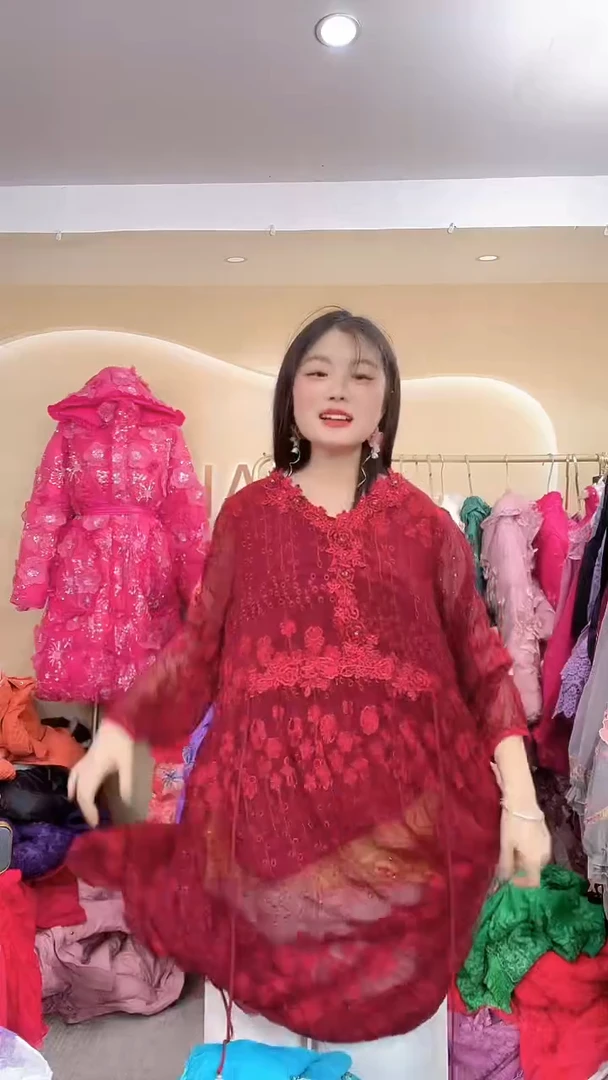 套头款酒红色福利连衣裙