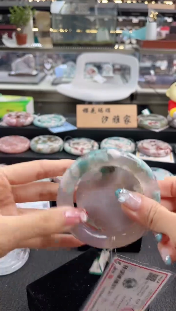 未镶嵌手镯石英质玉六*六圈口（赠品镯心）