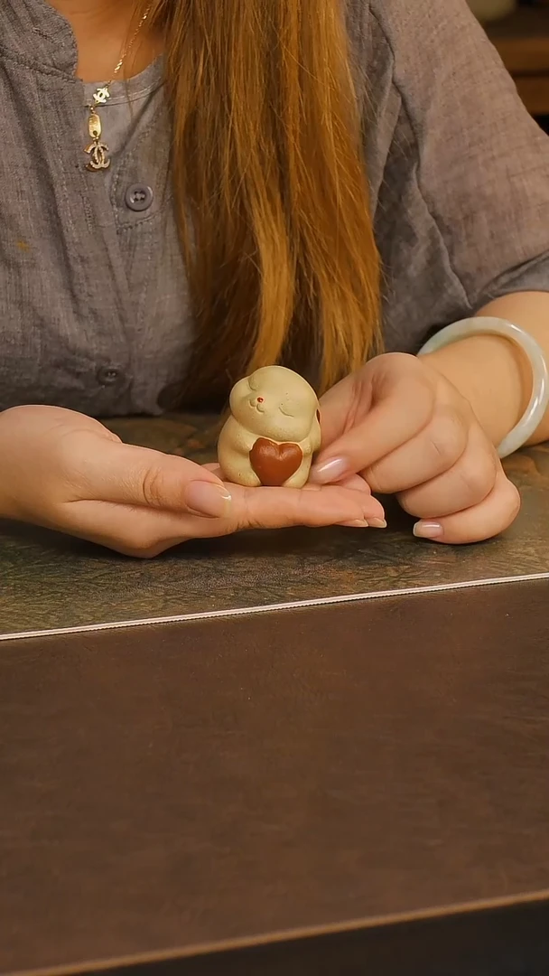 紫砂茶宠年余老师爱心小兔