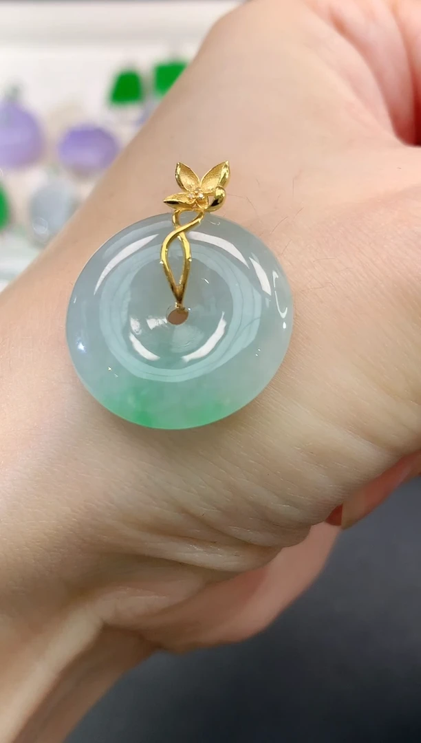 吊坠(不含链)18K金镶嵌翡翠平安扣|】980