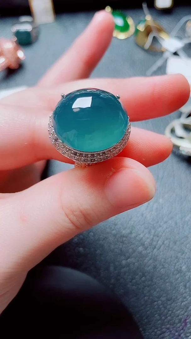 未镶嵌戒指翡翠1