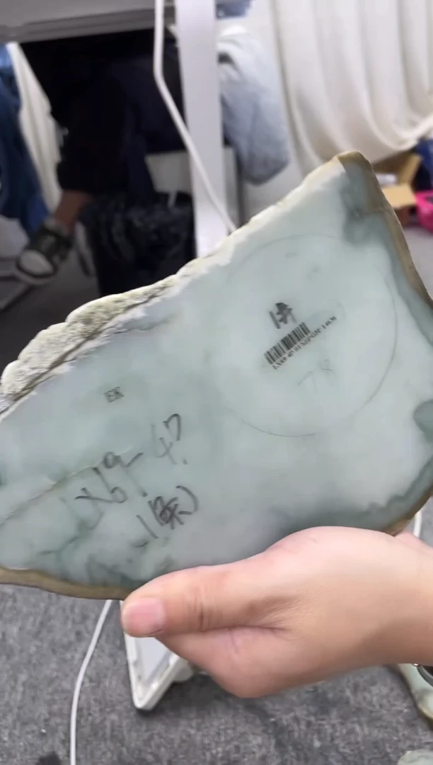 未镶嵌手镯定制翡翠手镯