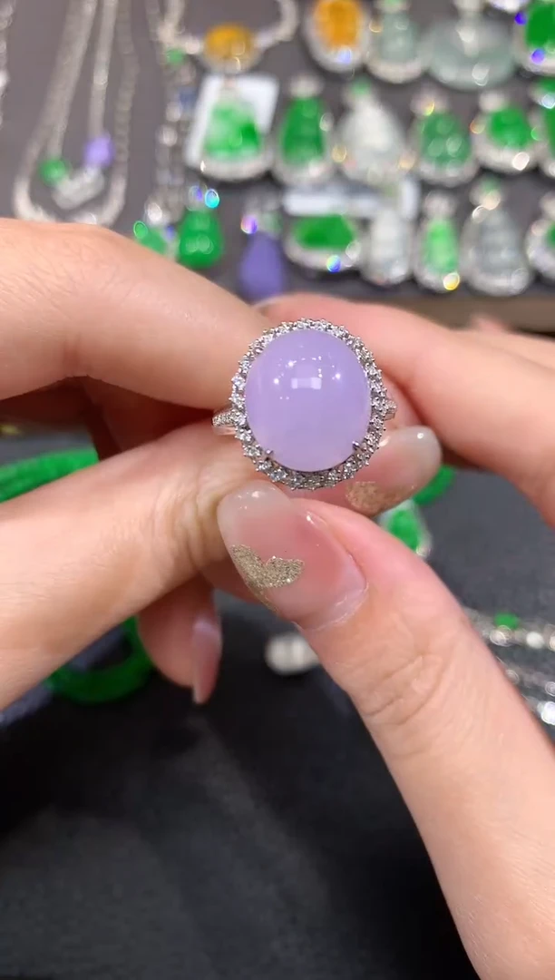 18K金镶嵌戒指翡翠C19 紫货有一定色差