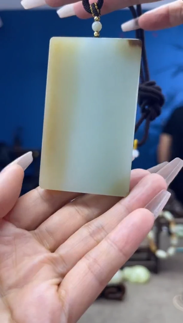 和田玉未镶嵌颈饰1