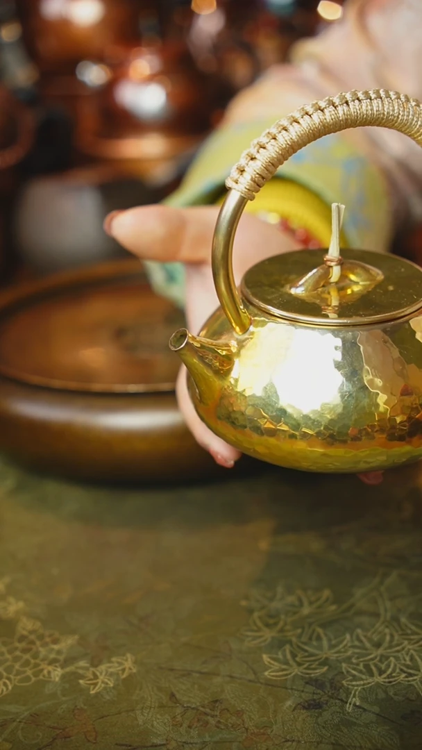 【闪购商品】金色石瓢提梁款紫铜