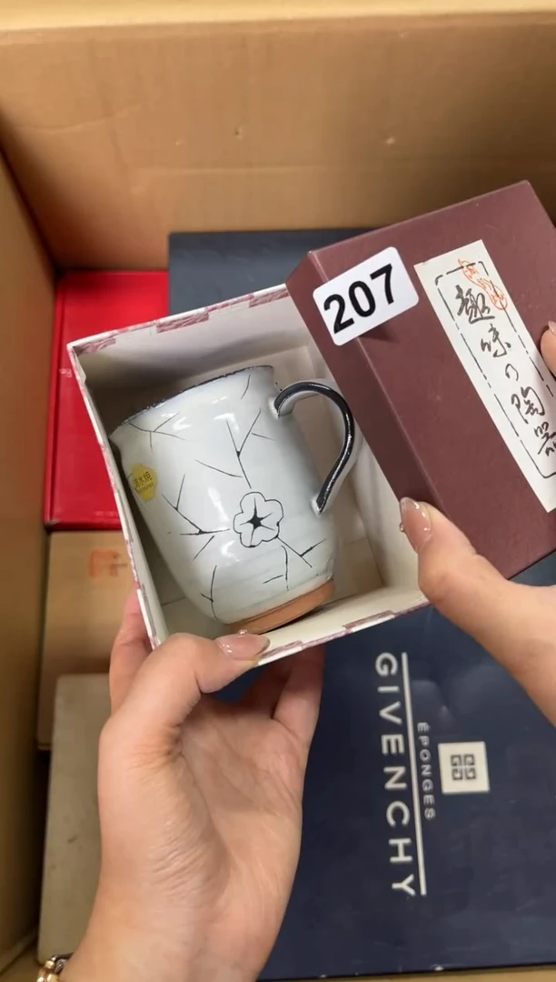 定制f****?+207中古商品谨慎参拍