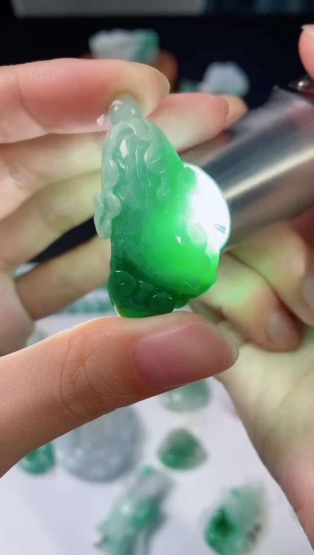 颈饰未镶嵌翡翠905