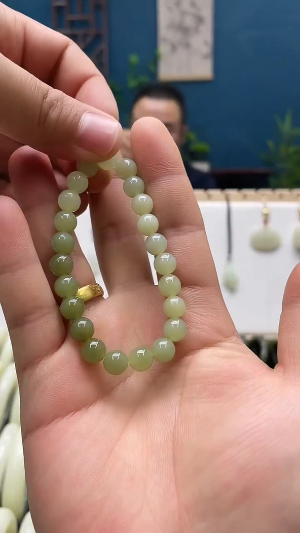 【闪购商品】和田玉手串未镶嵌渐变手串