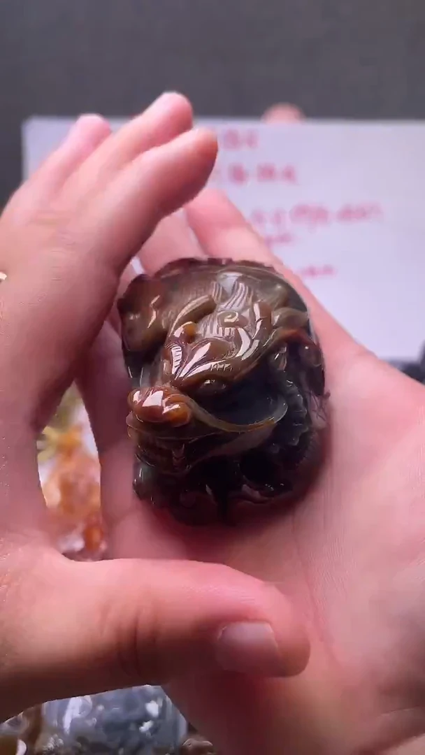 颈饰未镶嵌翡翠1