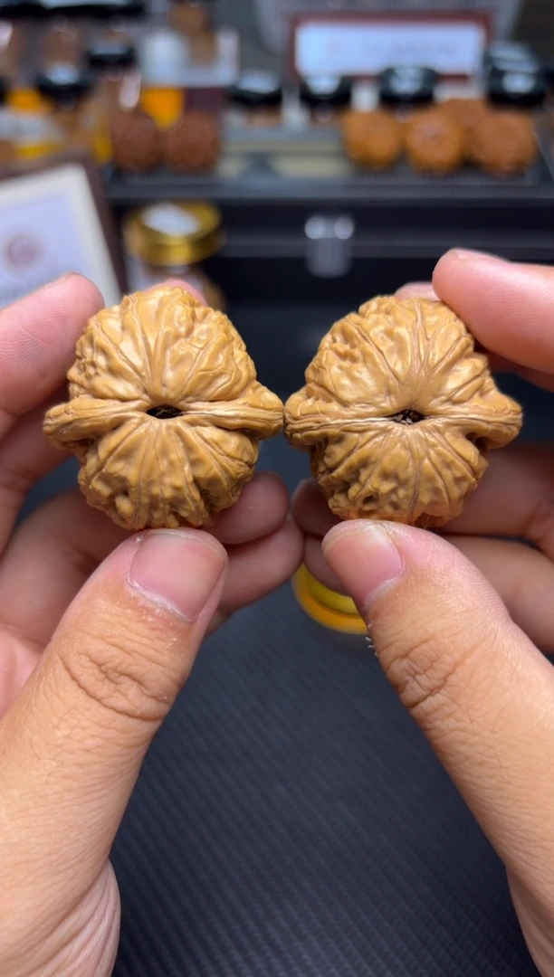 文玩核桃把件131元宝39