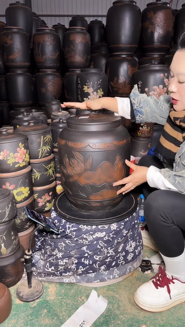 壶瑕疵茶缸高45cm 荷花    650